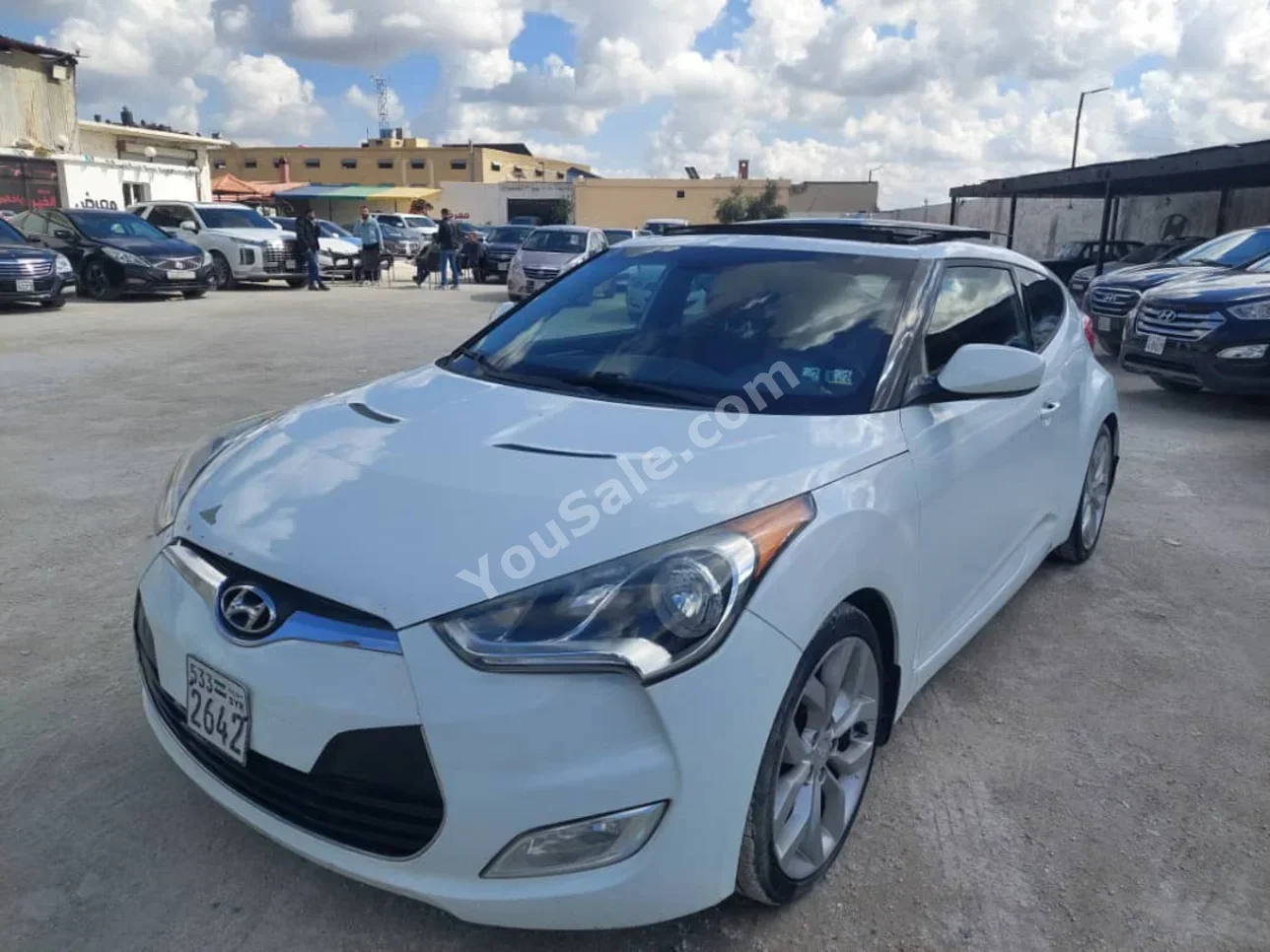 Hyundai  Veloster  2011  Automatic  158,000 km  4 Cylinder  FWD  Coupe / Sport  White  Gasoline