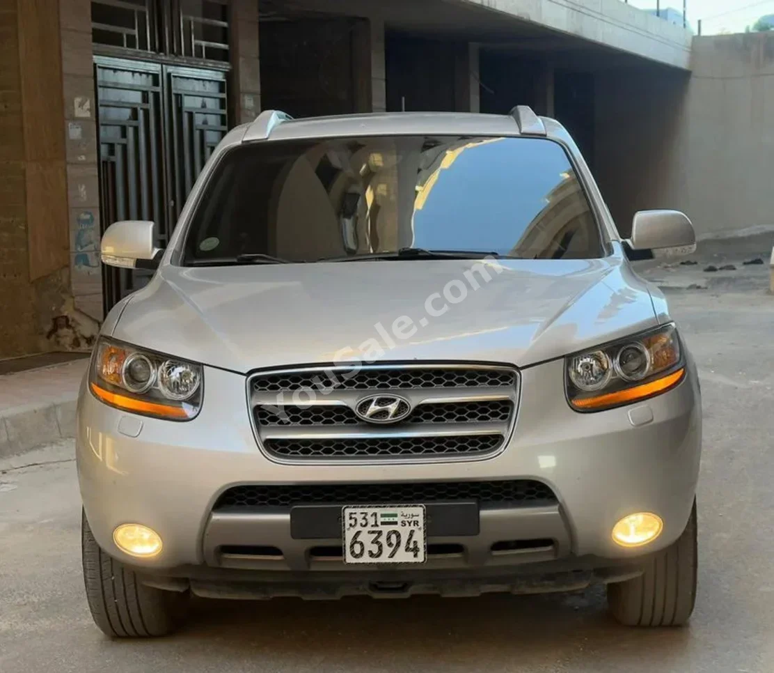 Hyundai Santa Fe 2009 Automatic 178,000 km 4 Cylinder AWD SUV Silver Diesel