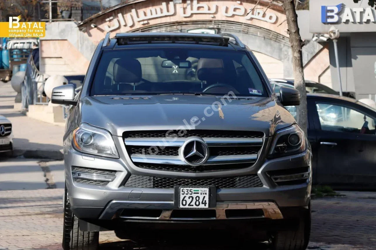 مرسيدس - بنز جي ال - كلاس 450 2016 اتوماتيك 120,000 كم 4 سلندر دفع رباعي اس يو في فضي بنزين
