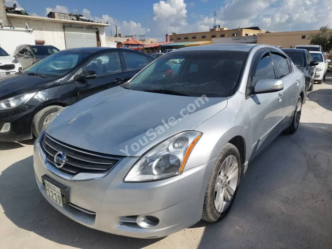 Nissan Altima 2011 Automatic 174,000 km 4 Cylinder FWD Sedan Silver Gasoline
