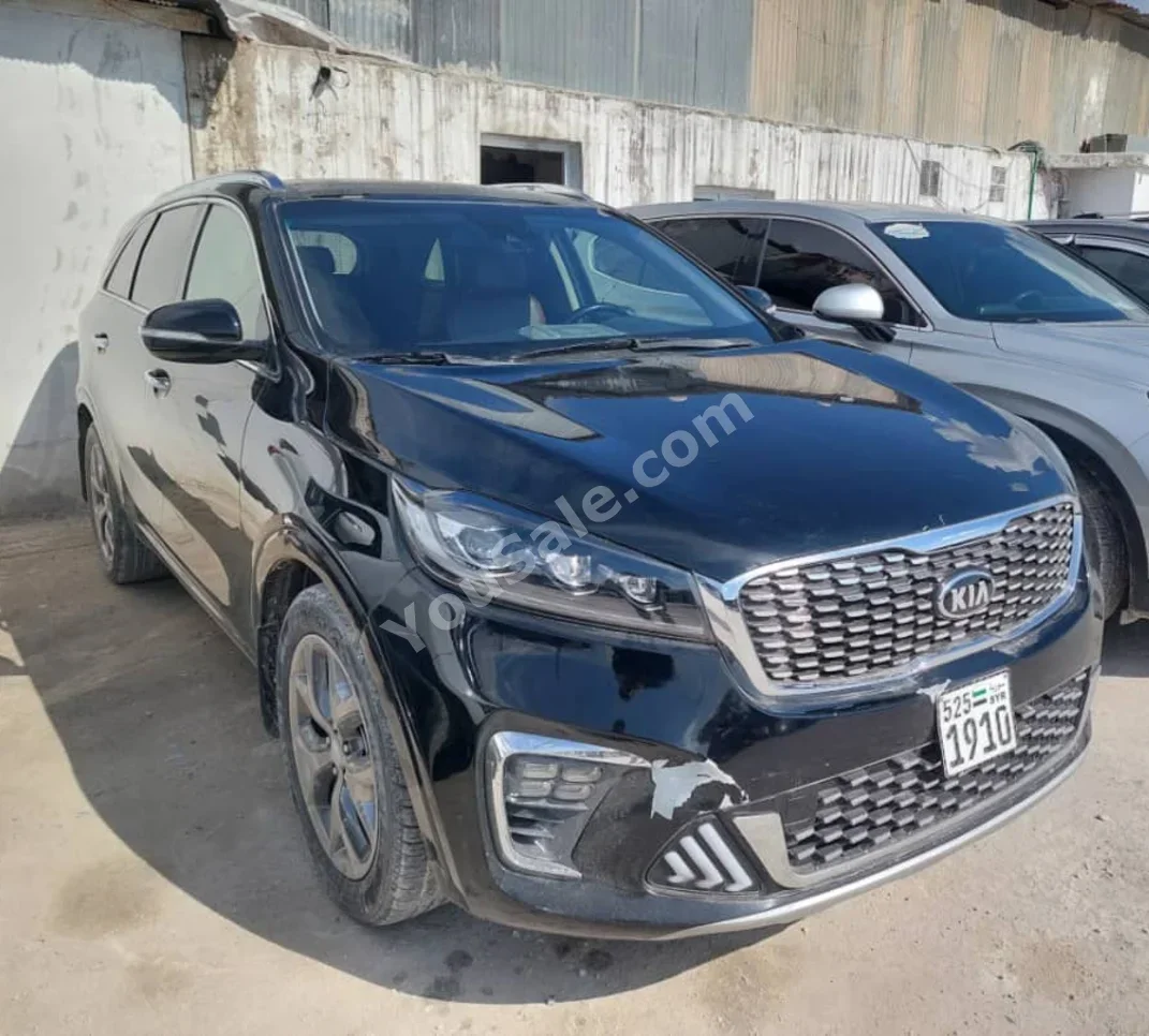 Kia Sorento 2016 Automatic 197,000 km 6 Cylinder 4WD SUV Black Gasoline