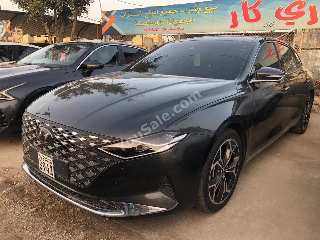 Hyundai Azera 2023 Automatic 60,000 km 4 Cylinder FWD Sedan Gray Gasoline