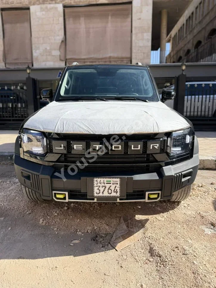 JETOUR  T2  2025  Automatic  0 km  4 Cylinder  4WD  SUV  Black  Gasoline