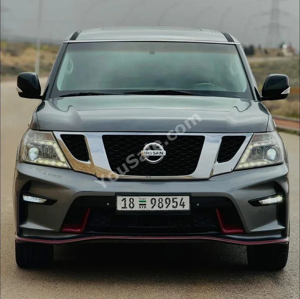 Nissan Patrol 2015 Automatic 174,000 km 8 Cylinder AWD SUV Silver Gasoline