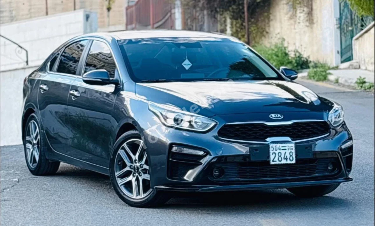 Kia K3 2020 Automatic 120,000 km 4 Cylinder FWD Sedan Gray Gasoline