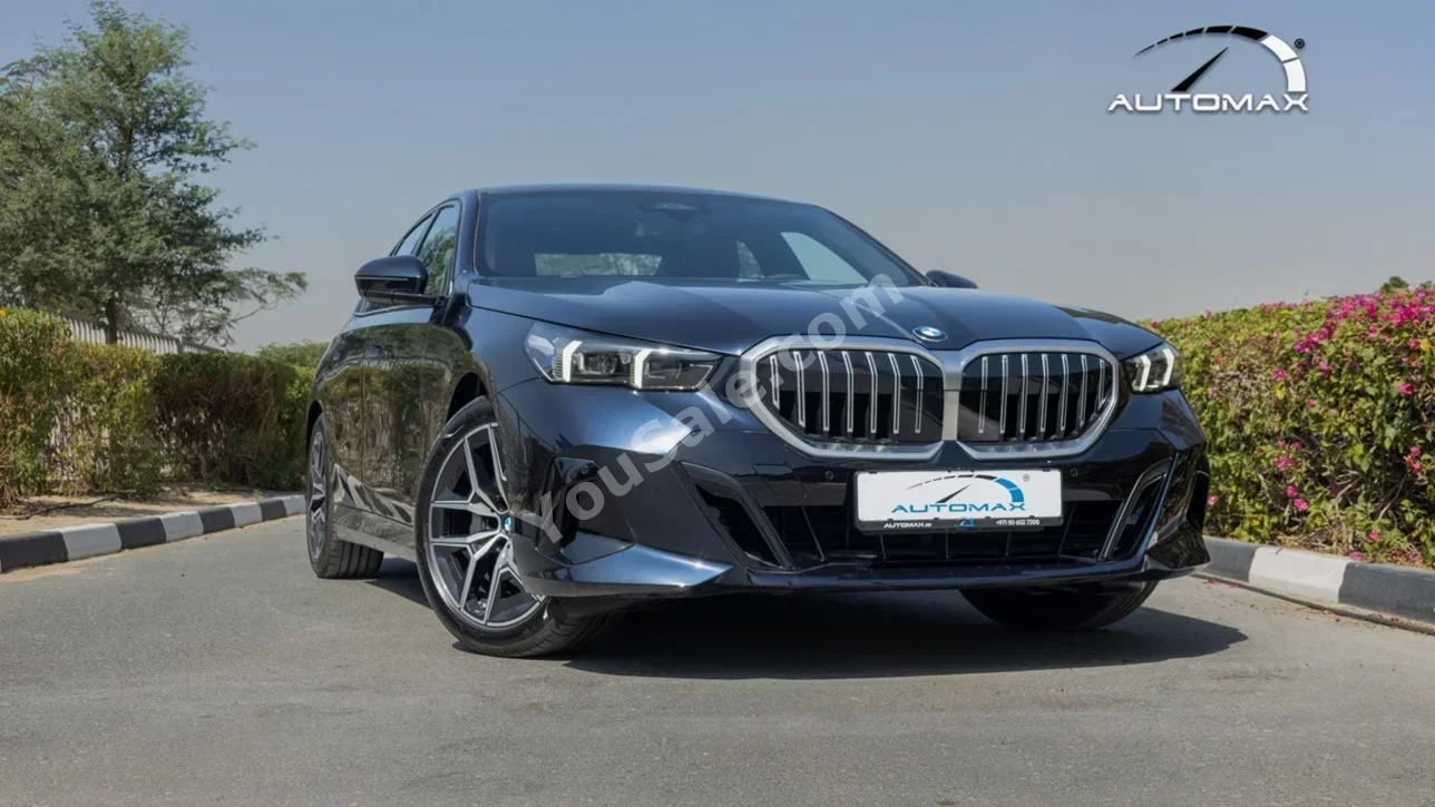 BMW  5-Series  530i  2026  Automatic  0 km  4 Cylinder  RWD  Sedan  Dark Blue  Gasoline