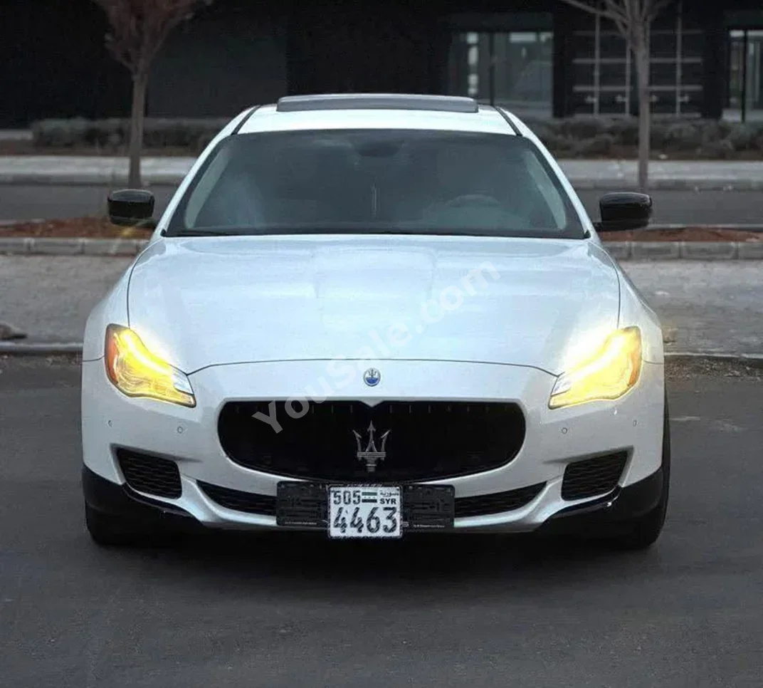Maserati Quattroporte 2015 Automatic 35,000 km 6 Cylinder RWD Sedan White Gasoline
