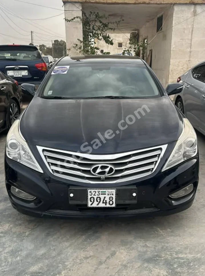 Hyundai Grandeur 2012 Automatic 177,000 km 4 Cylinder FWD Sedan Black Gasoline