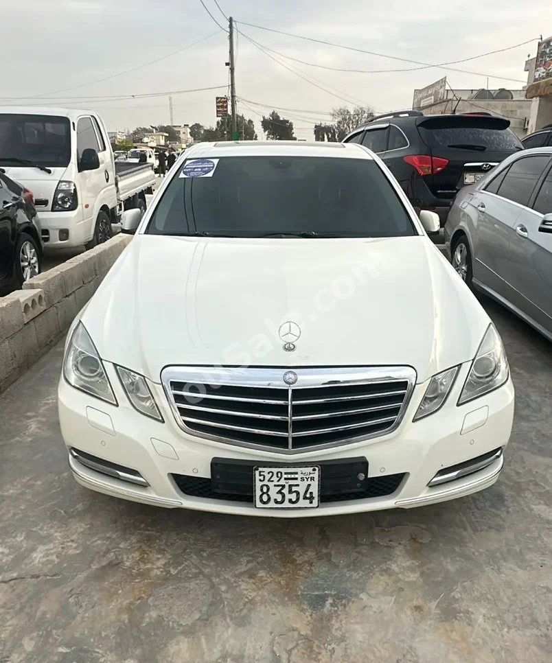 Mercedes-Benz E-Class 300 2013 Automatic 188,000 km 6 Cylinder RWD Sedan White Gasoline