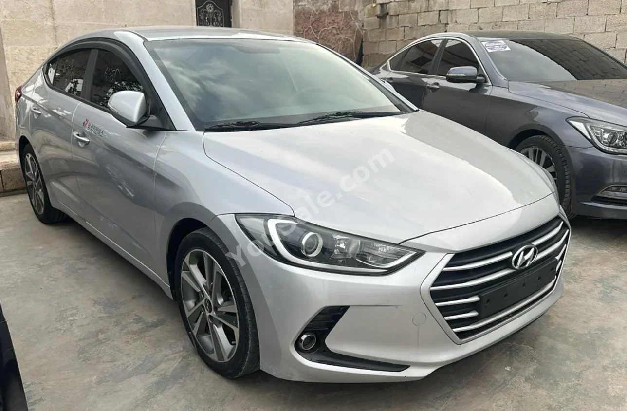 Hyundai Avante 2018 Automatic 80,000 km 4 Cylinder FWD Sedan Silver Gasoline