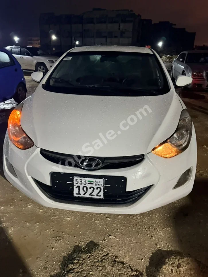 Hyundai Avante 2011 Automatic 181,000 km 4 Cylinder FWD Sedan White Gasoline