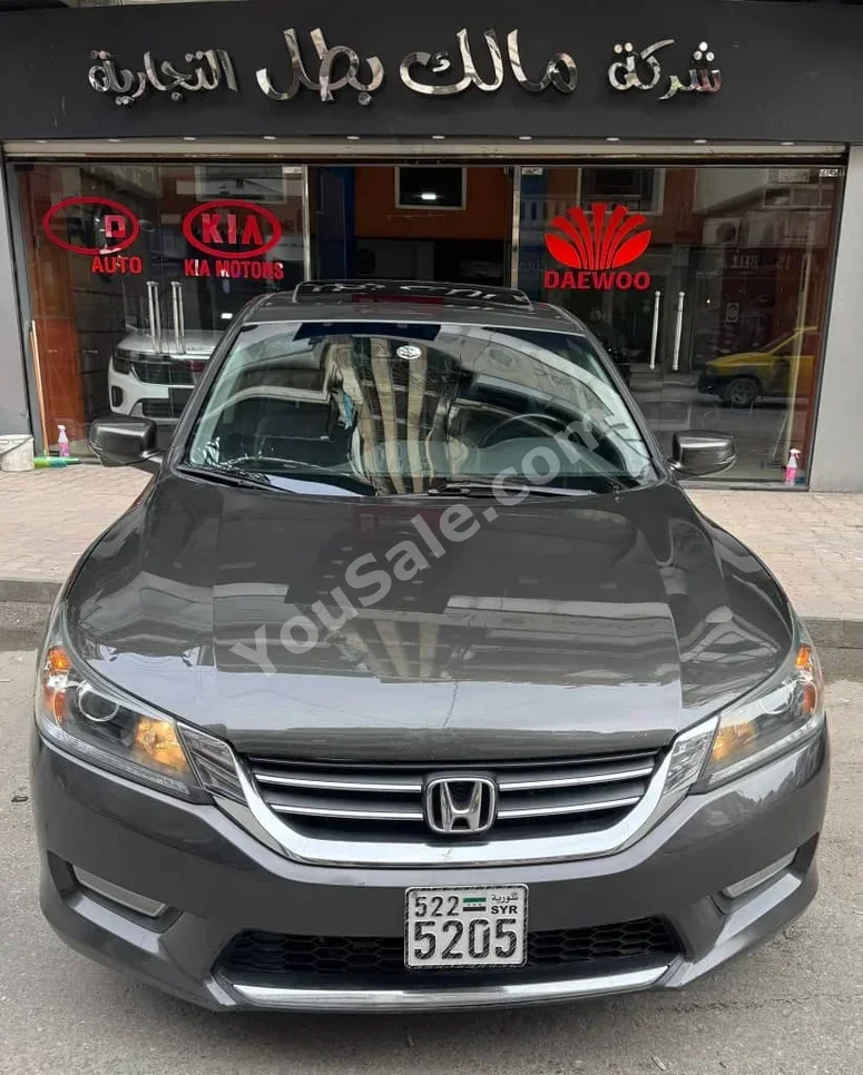 Honda Accord 2013 Automatic 257,000 km 4 Cylinder FWD Sedan Dark Gray Gasoline