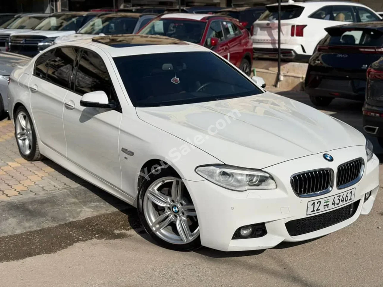 BMW 5-Series 528i 2014 Automatic 87,000 km 4 Cylinder RWD Sedan White Gasoline