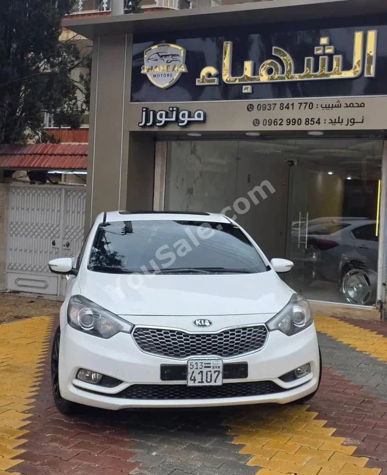 Kia K3 2013 Automatic 190,000 km 4 Cylinder FWD Sedan White Gasoline