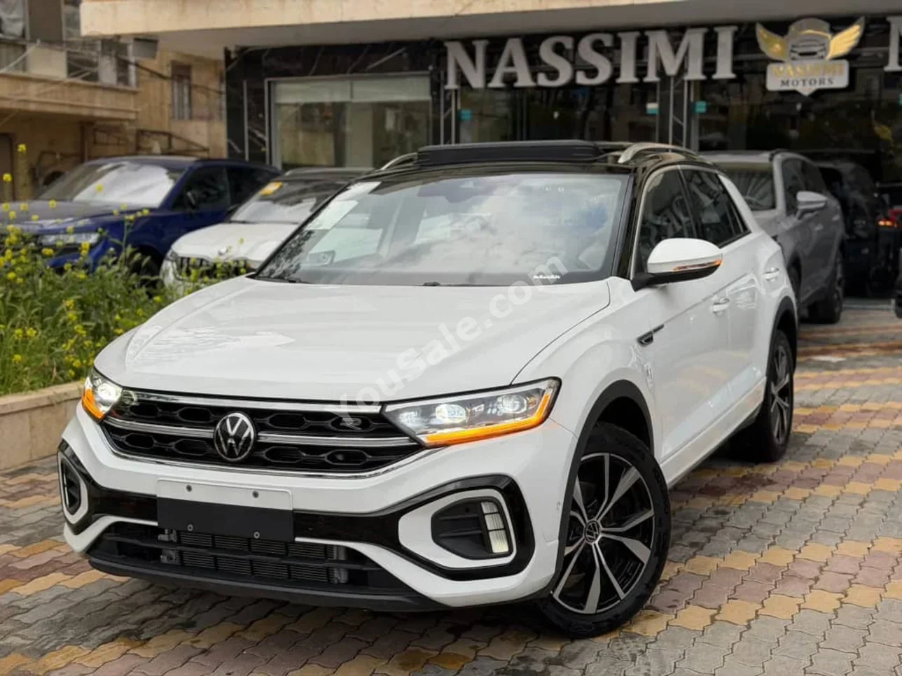 Volkswagen  T-Roc  2025  Automatic  0 km  4 Cylinder  FWD  SUV  White  Gasoline