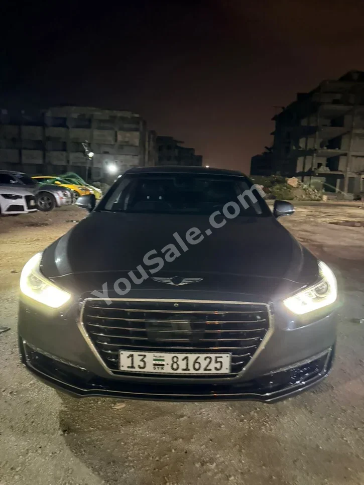 جينيسيس  جي 90  2017  اتوماتيك  95,000 كم  8 سلندر  دفع خلفي  سيدان  رمادي  بنزين