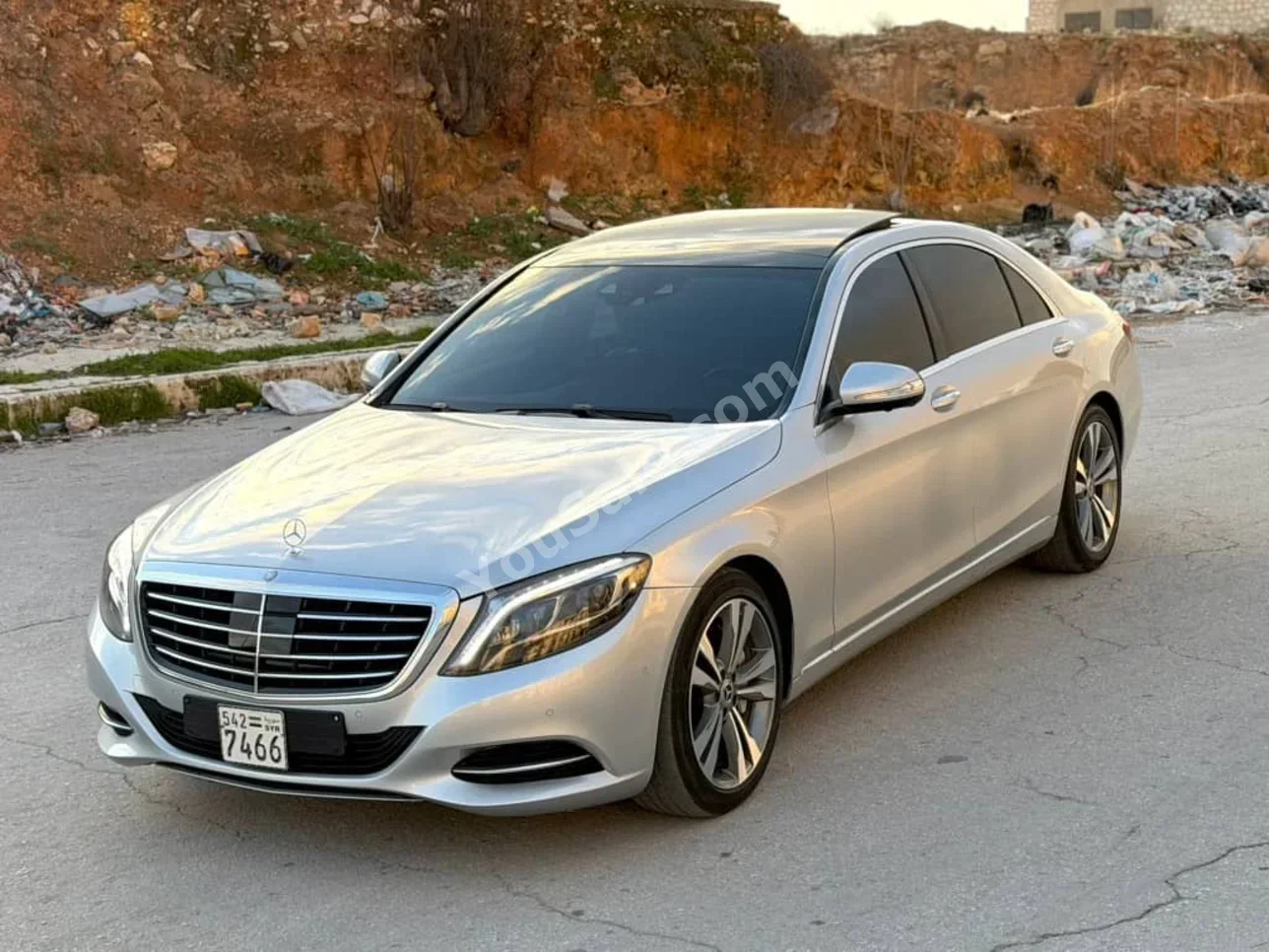 Mercedes-Benz  S-Class  400  2017  Automatic  130,000 km  6 Cylinder  4WD  Sedan  Silver  Gasoline