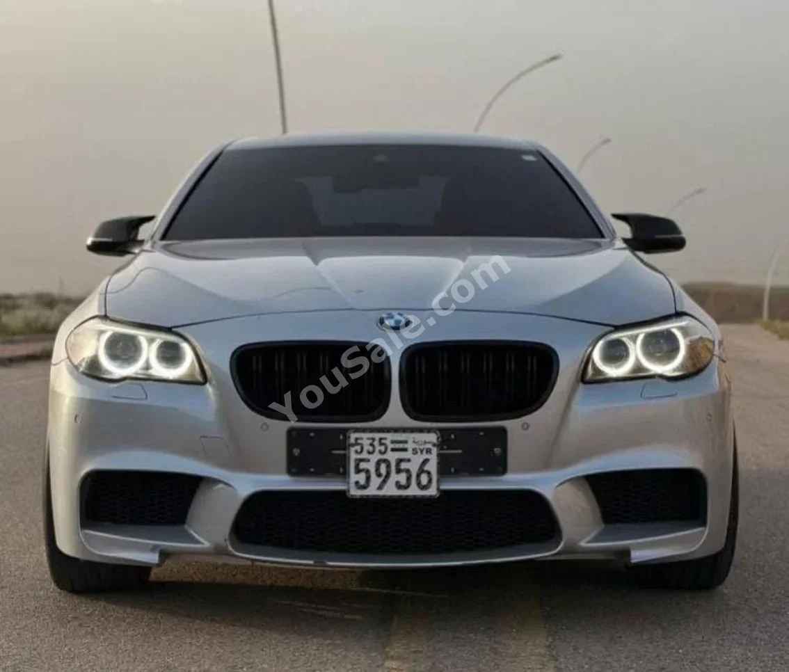BMW  5-Series  528i  2015  Automatic  160,000 km  4 Cylinder  RWD  Sedan  Silver  Gasoline