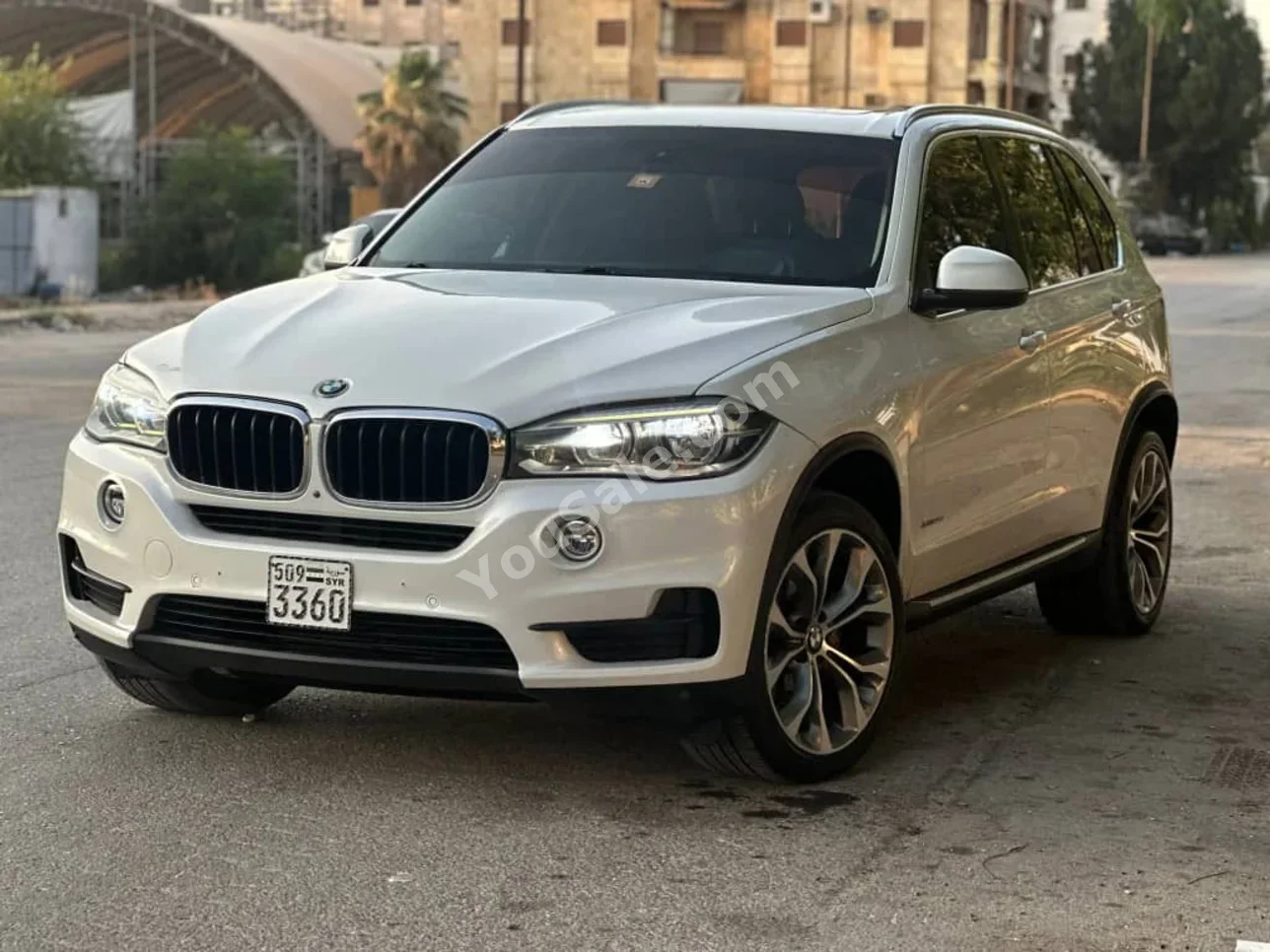 BMW X-Series 5 2014 Automatic 76,000 km 6 Cylinder 4WD SUV White Gasoline