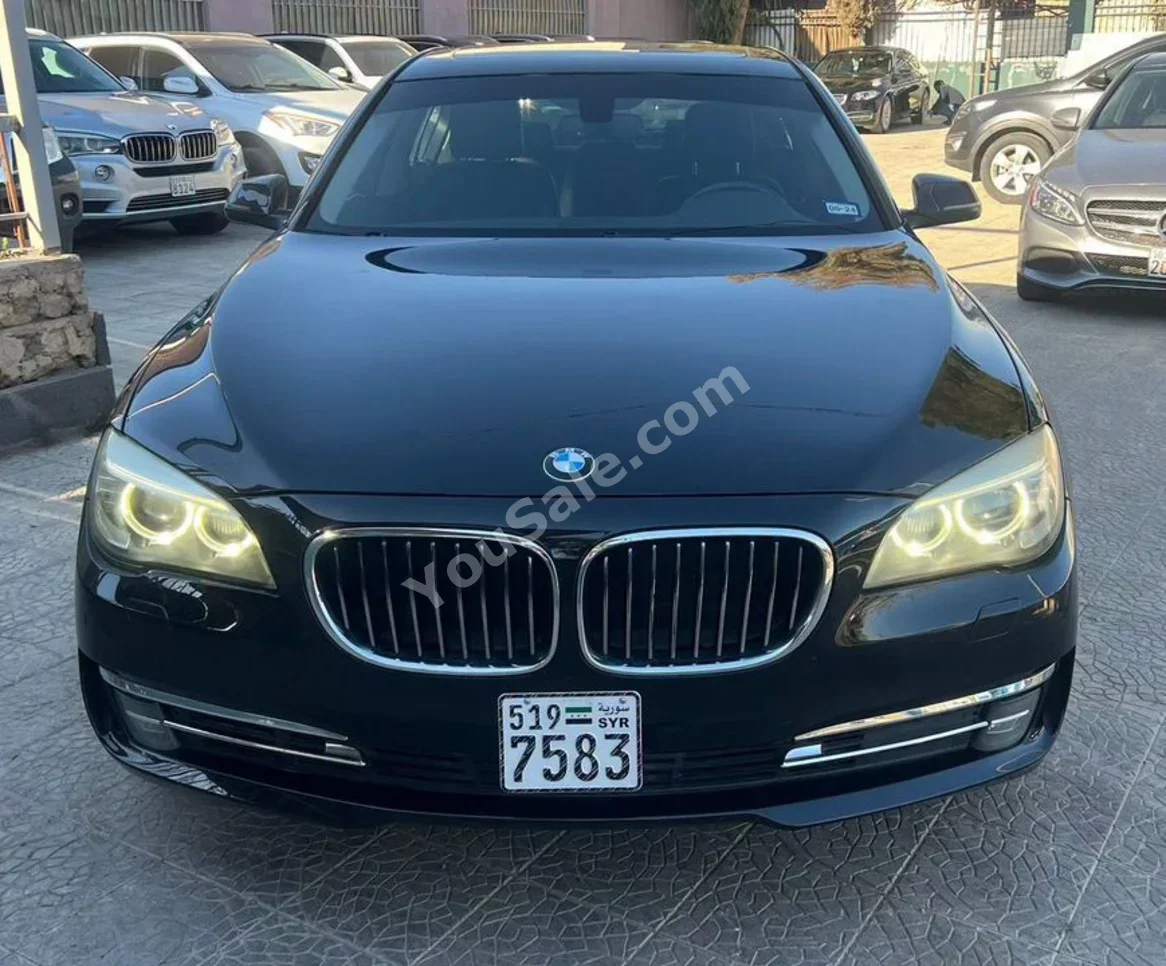 بي ام دبليو  الفئة - السابعة  740 Li  2015  اتوماتيك  138,000 كم  6 سلندر  دفع خلفي  سيدان  أسود  بنزين