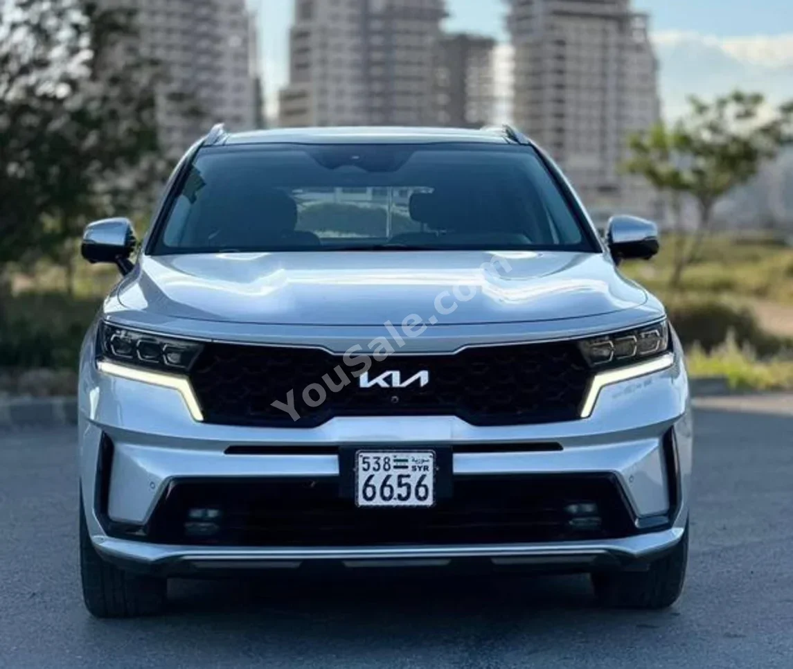 Kia Sorento 2023 Automatic 79,000 km 6 Cylinder AWD SUV Silver Gasoline