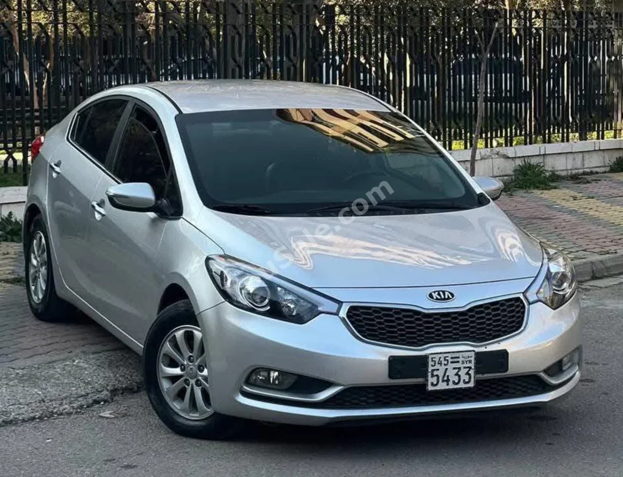 Kia K3 2013 Automatic 103,000 km 4 Cylinder FWD Sedan Silver Gasoline
