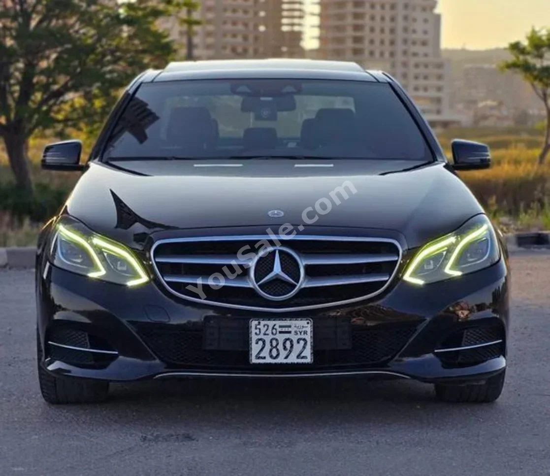Mercedes-Benz E-Class 300 2014 Automatic 200,000 km 6 Cylinder RWD Sedan Black Gasoline