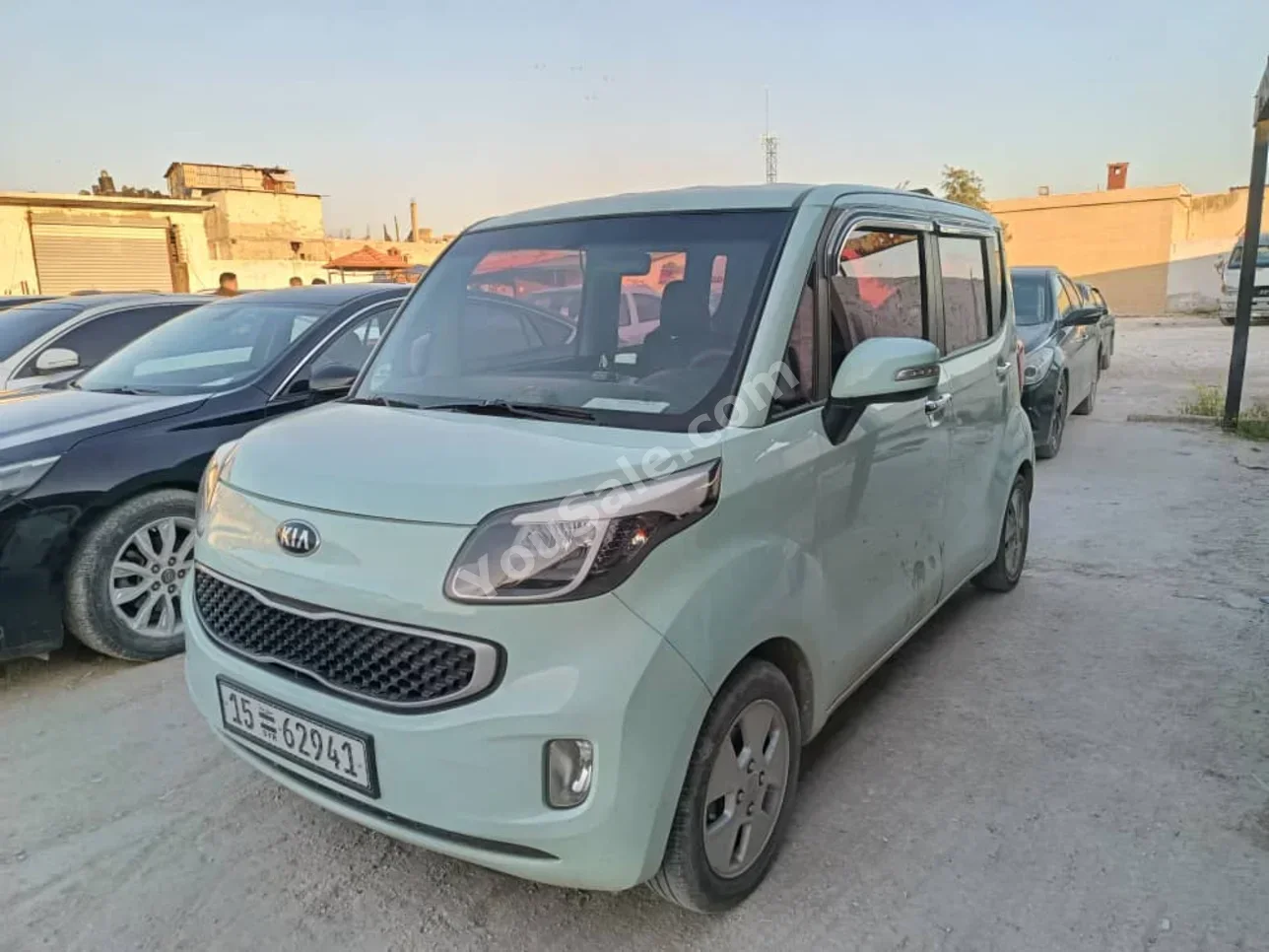 Kia Ray 2015 Automatic 190,000 km 4 Cylinder FWD Hatchback Turquoise Gasoline