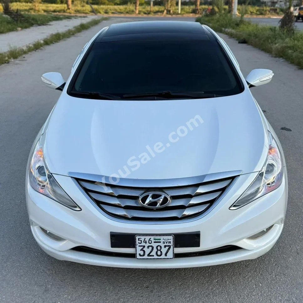 Hyundai Sonata 2011 Automatic 177,000 km 4 Cylinder FWD Sedan White Gasoline