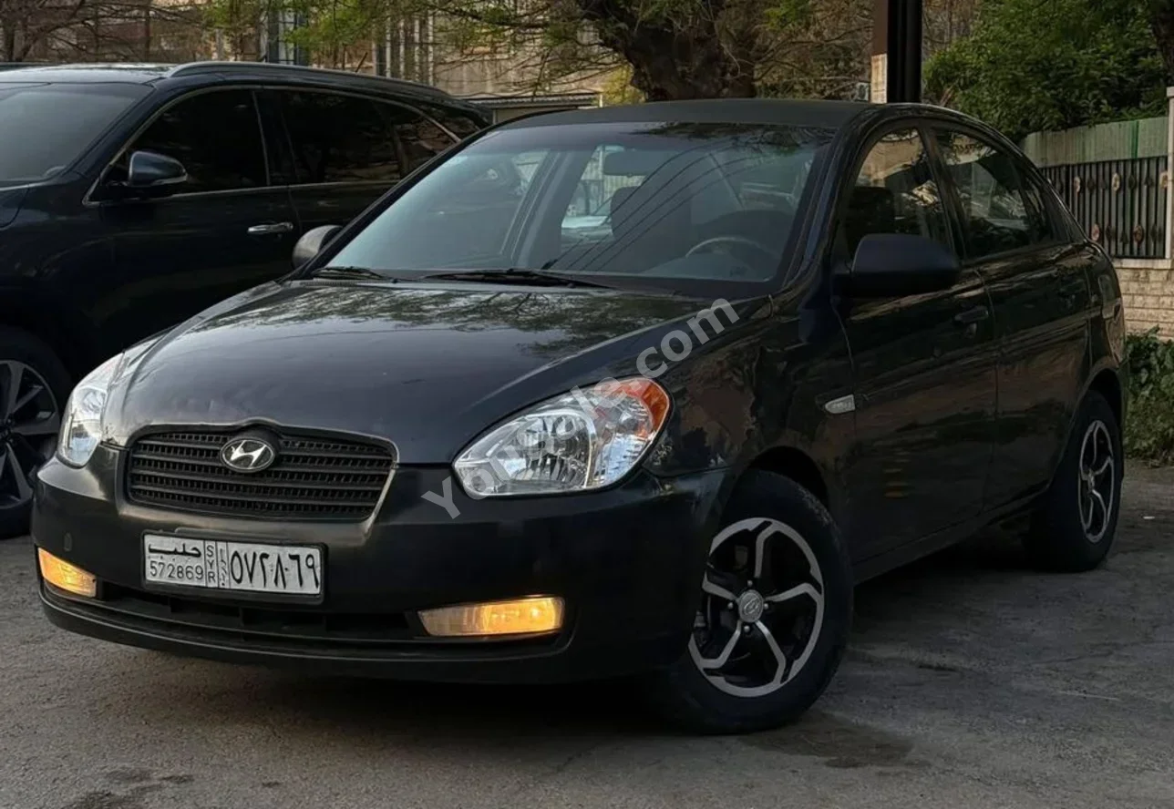 Hyundai  Verna  2007  Automatic  186,000 km  4 Cylinder  FWD  Sedan  Dark Gray  Gasoline