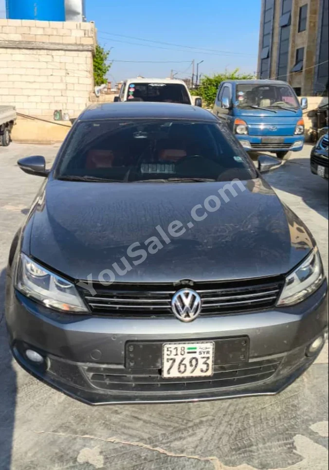 Volkswagen Jetta 2011 Automatic 170,000 km 4 Cylinder FWD Sedan Gray Diesel