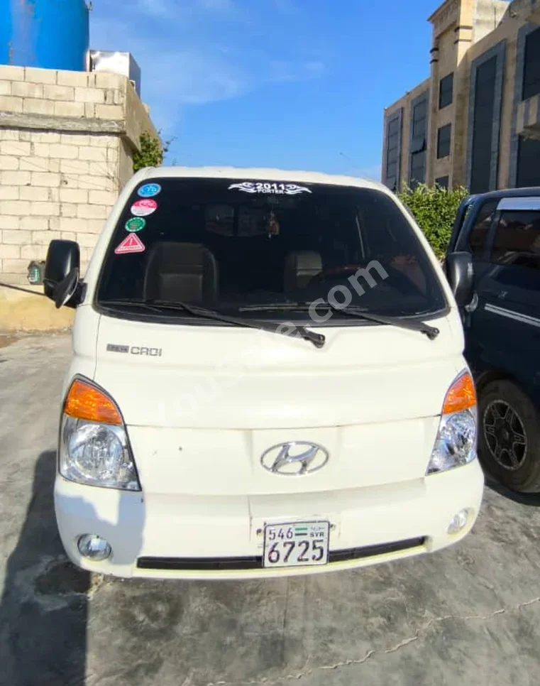 Hyundai Porter Porter 2011 Manual 185,000 km 4 Cylinder RWD Pick Up White Diesel