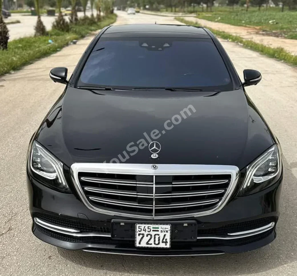 مرسيدس - بنز  اس - كلاس  560  2018  اتوماتيك  94,000 كم  8 سلندر  دفع رباعي  سيدان  أسود  بنزين