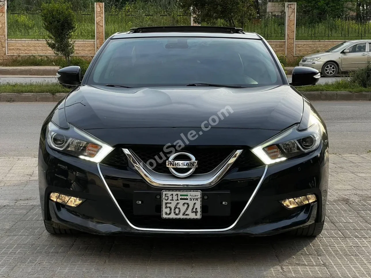 Nissan Maxima 2017 Automatic 90,000 km 4 Cylinder FWD Sedan Black Gasoline