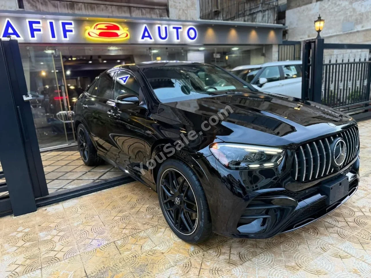 مرسيدس - بنز جي ال اي 43 AMG 2024 اتوماتيك 24,000 كم 6 سلندر دفع رباعي اس يو في أسود بنزين