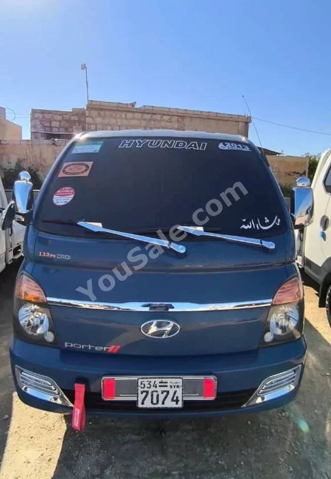 هيونداي  بورتر  عادي  2013  اتوماتيك  198,000 كم  4 سلندر  دفع خلفي  بيكب  ازرق  ديزل