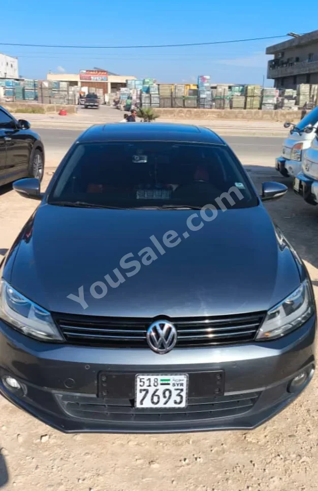 Volkswagen Jetta 2011 Automatic 168,000 km 4 Cylinder FWD Sedan Gray Diesel
