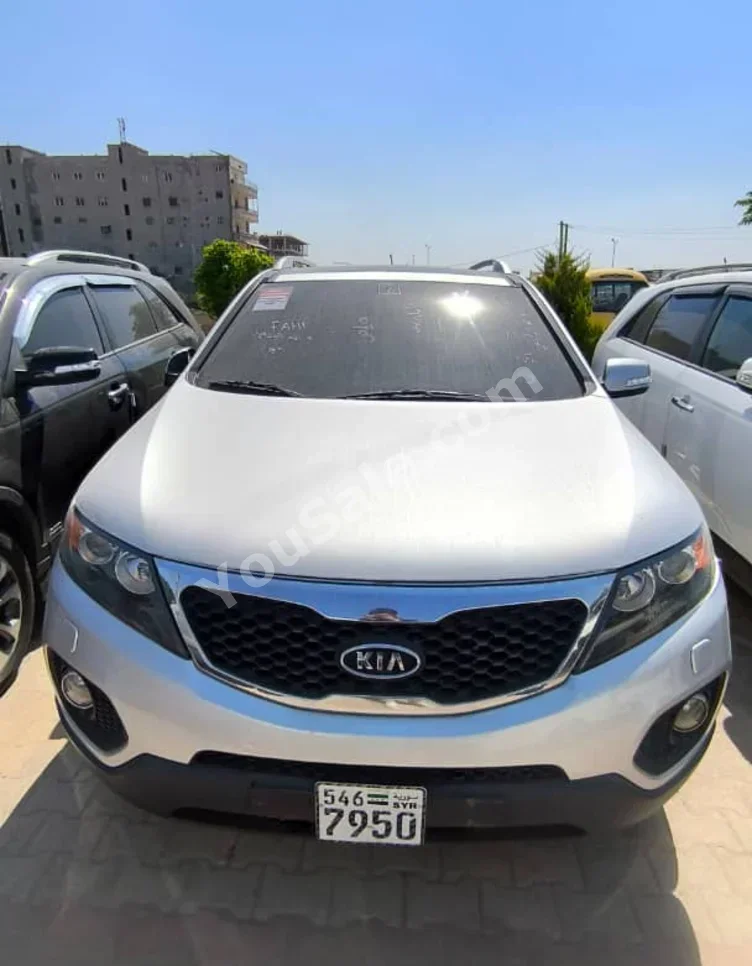 Kia Sorento 2011 Automatic 90,000 km 4 Cylinder FWD SUV Silver Diesel