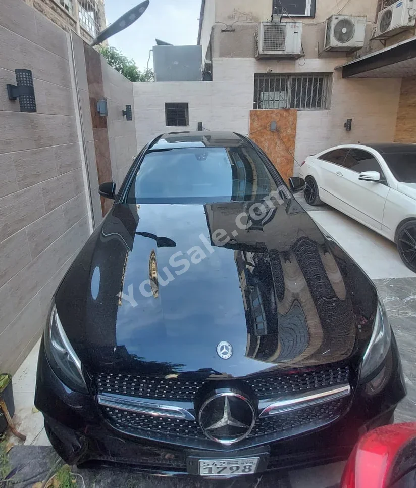 Mercedes-Benz  GLC  300  2019  Automatic  100,000 km  6 Cylinder  RWD  SUV  Black  Gasoline