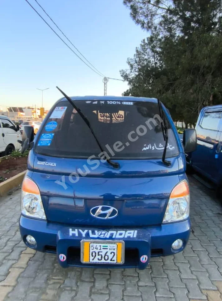 Hyundai Porter Porter 2011 Manual 175,000 km 4 Cylinder RWD Pick Up Blue Diesel