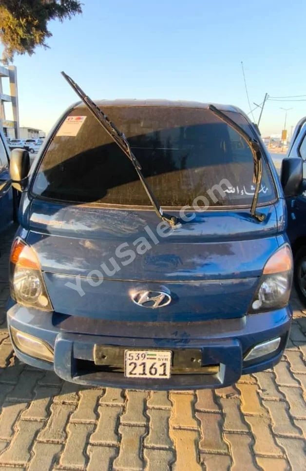 هيونداي  بورتر  عادي  2013  عادي  142,000 كم  4 سلندر  دفع خلفي  بيكب  ازرق  ديزل