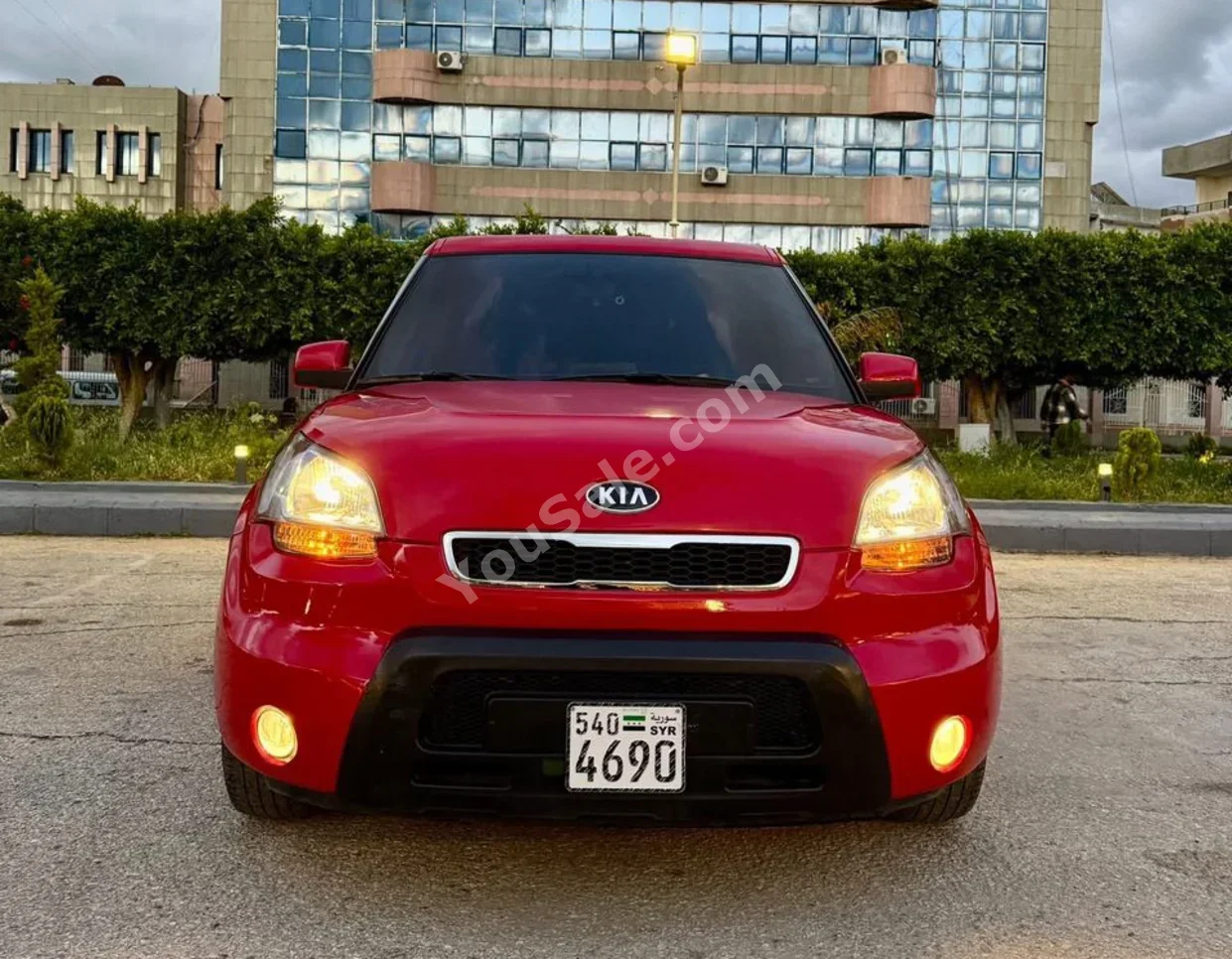 Kia Soul 2011 Automatic 140,000 km 4 Cylinder FWD SUV Red Gasoline