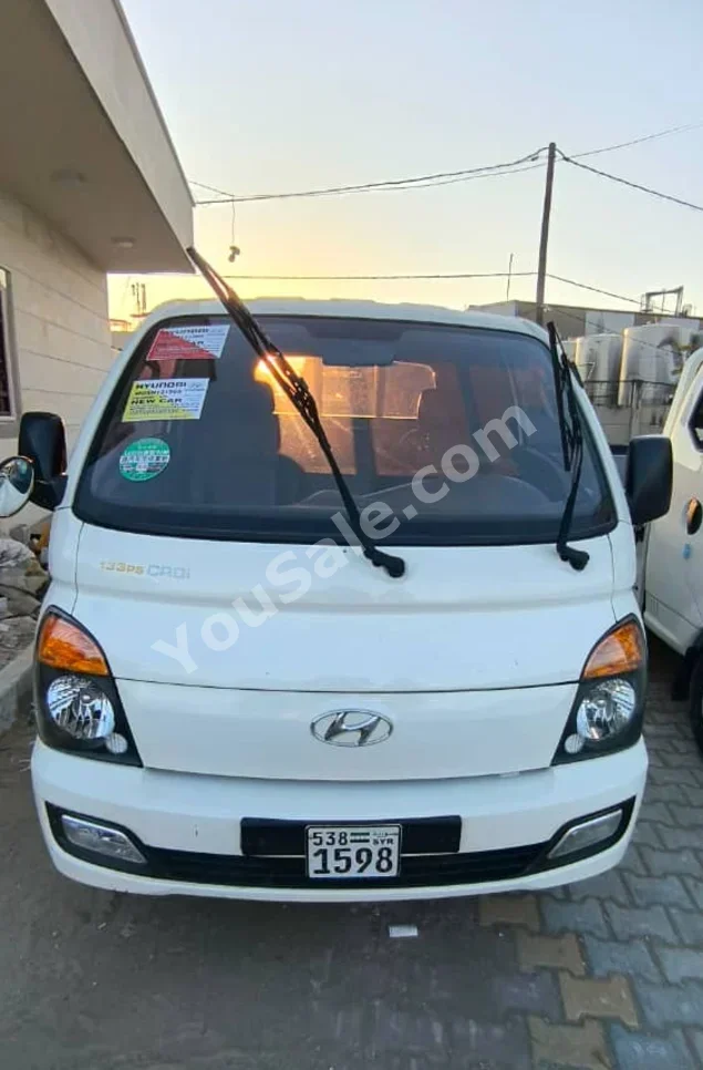 هيونداي  بورتر  عادي  2013  اتوماتيك  155,000 كم  4 سلندر  دفع خلفي  بيكب  أبيض  ديزل