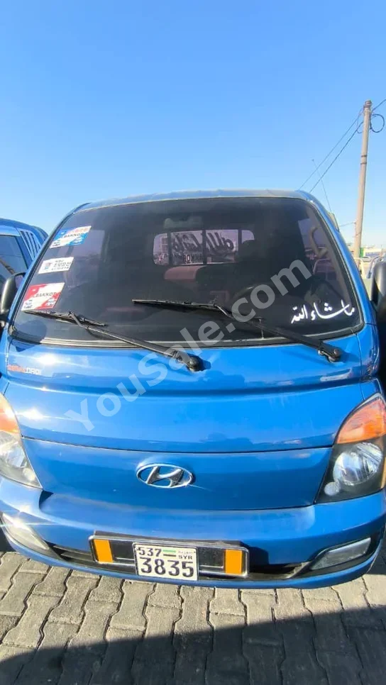 هيونداي  بورتر  عادي  2013  اتوماتيك  184,000 كم  4 سلندر  دفع خلفي  بيكب  ازرق  ديزل