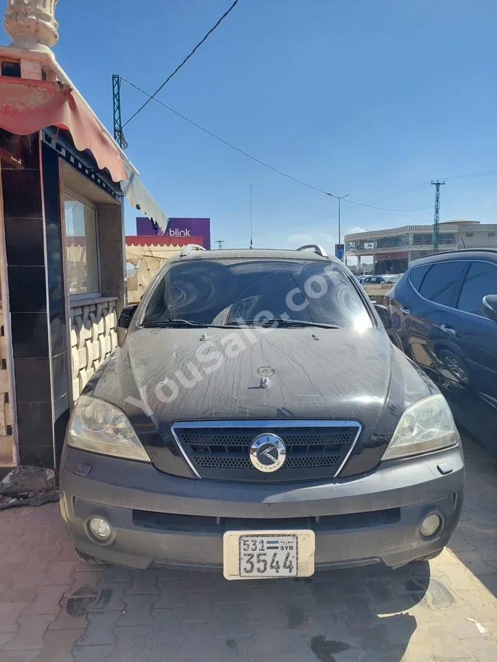 كيا  سورينتو  2002  اتوماتيك  420,000 كم  4 سلندر  دفع أمامي  اس يو في  أسود  ديزل