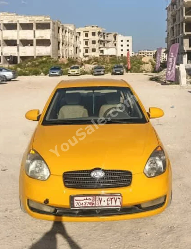 هيونداي  فيرنا  2010  عادي  275,000 كم  4 سلندر  دفع أمامي  سيدان  أصفر  بنزين