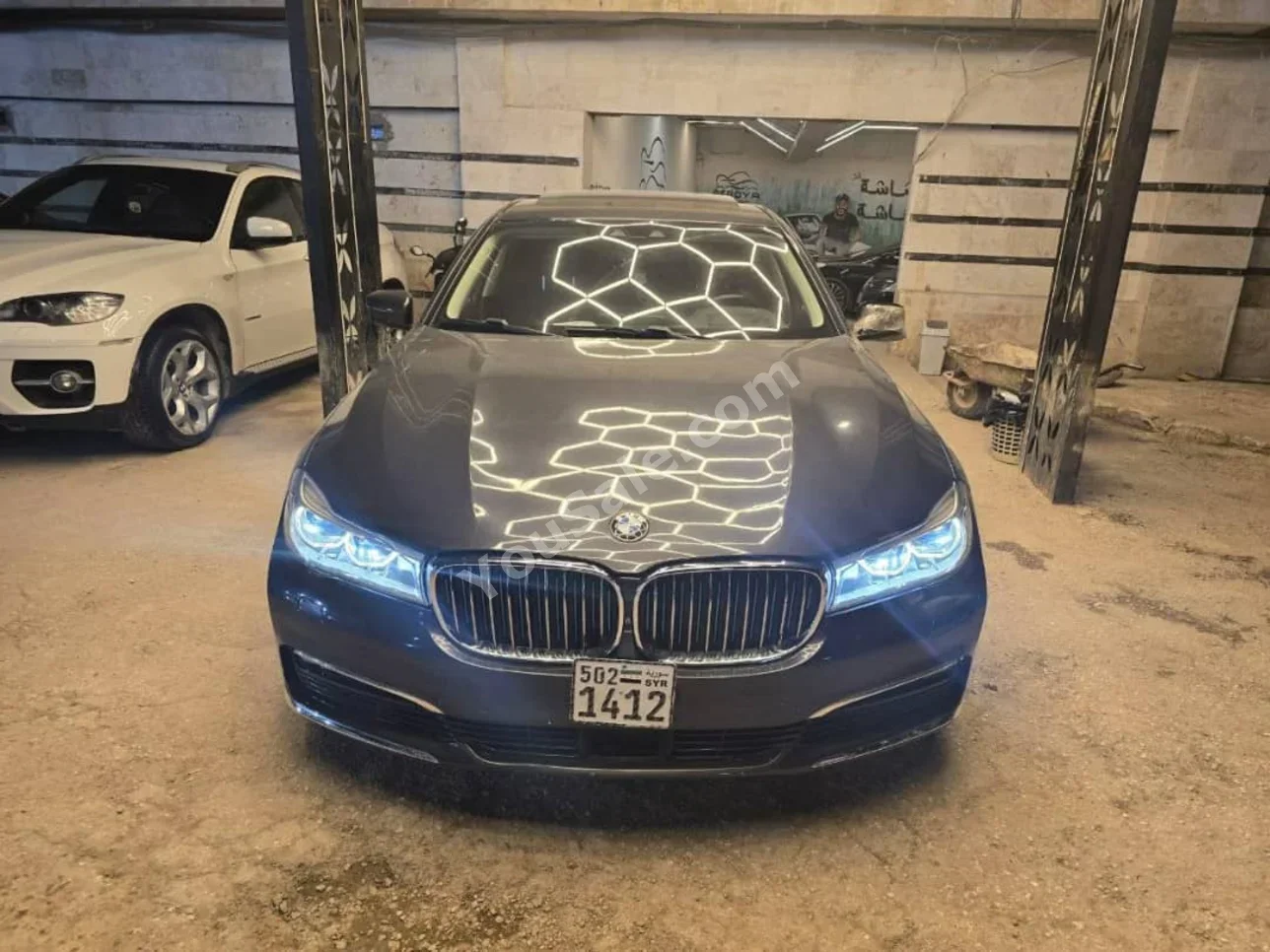 BMW  7-Series  740  2019  Automatic  140,000 km  4 Cylinder  RWD  Sedan  Black  Hybrid