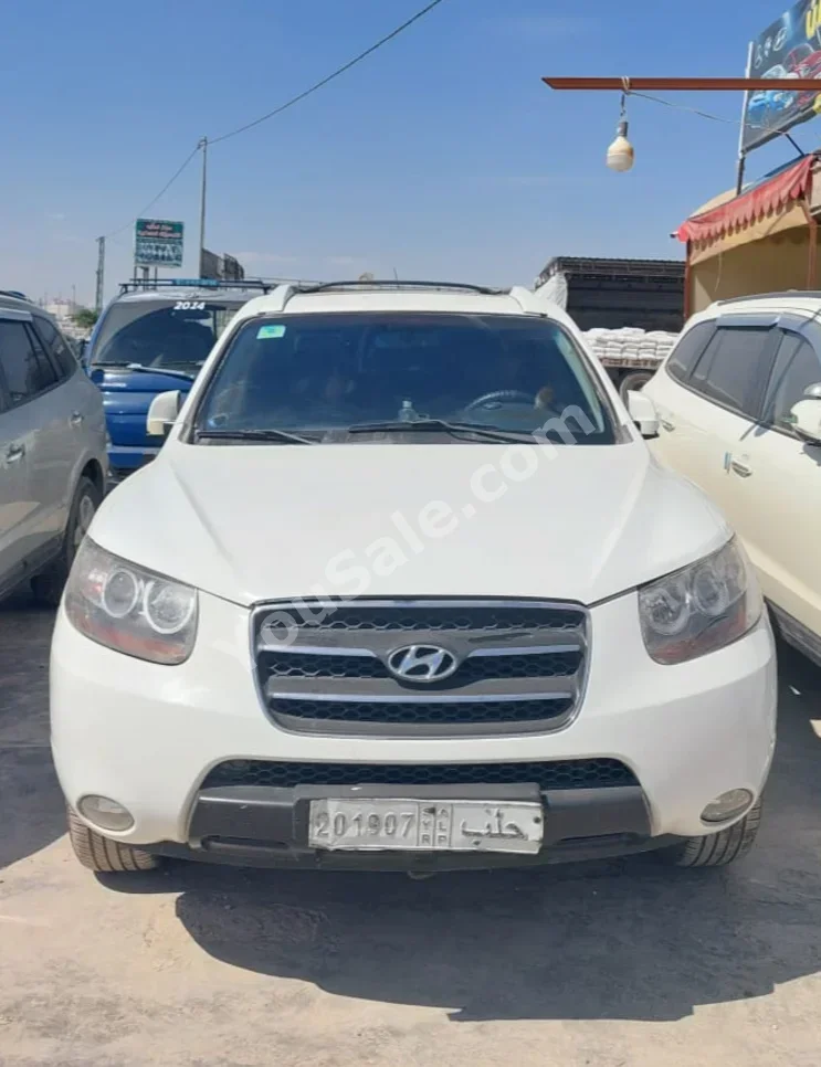 Hyundai  Santa Fe  2008  Automatic  277,000 km  4 Cylinder  FWD  SUV  White  Diesel