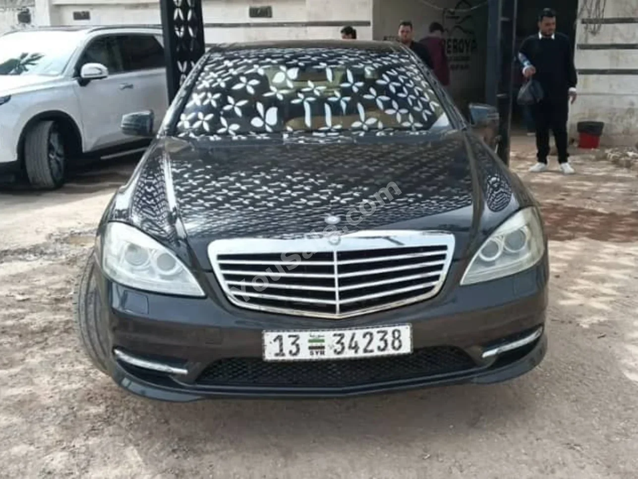 Mercedes-Benz  S-Class  550  2013  Automatic  110,000 km  8 Cylinder  RWD  Sedan  Black  Gasoline