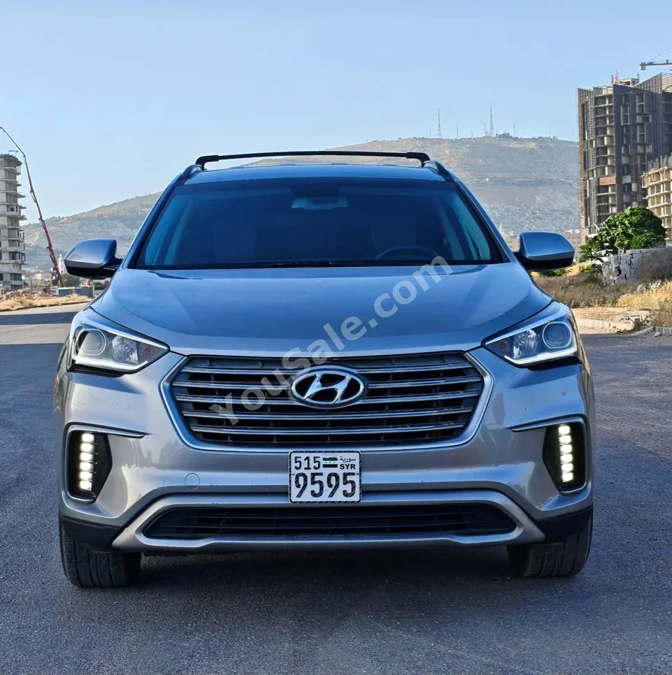 Hyundai Santa Fe 2017 Automatic 160,000 km 6 Cylinder FWD SUV Silver Gasoline
